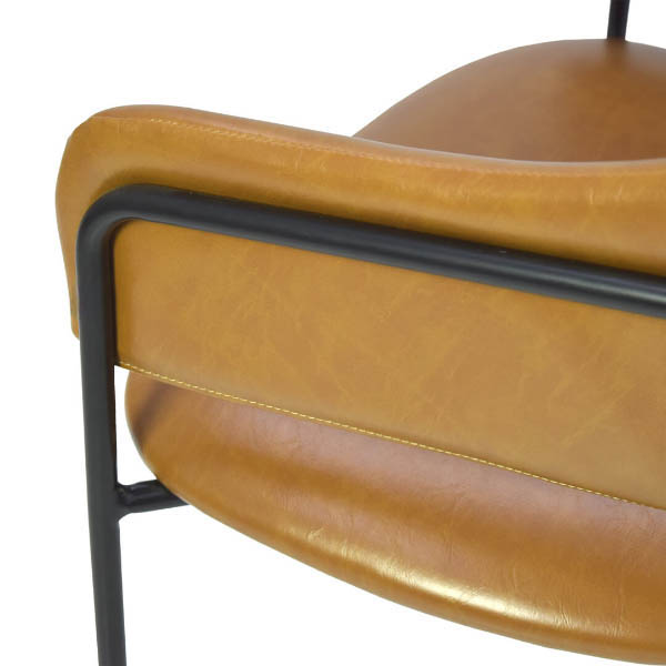 Cadeira Estofada Bristol - Estrutura em Aço Cadeira Estofada Bristol - Estrutura em Aço - Estrutura Preta + Tecido Câmel 62