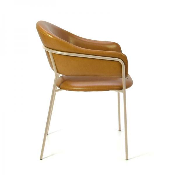 Cadeira Estofada Bristol - Estrutura em Aço Cadeira Estofada Bristol - Estrutura em Aço - Estrutura Champagne + Tecido Câmel 62