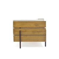 Sofá 3 Lugares Detroit - Laterais de Madeira Maciça e Ferro